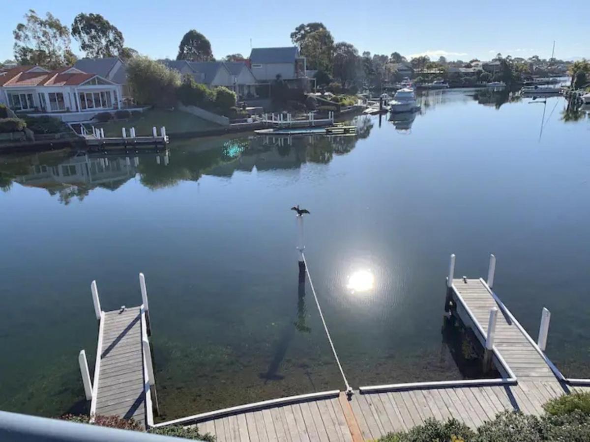 The View - Captains Cove Waterfront Resort Paynesville Eksteriør billede