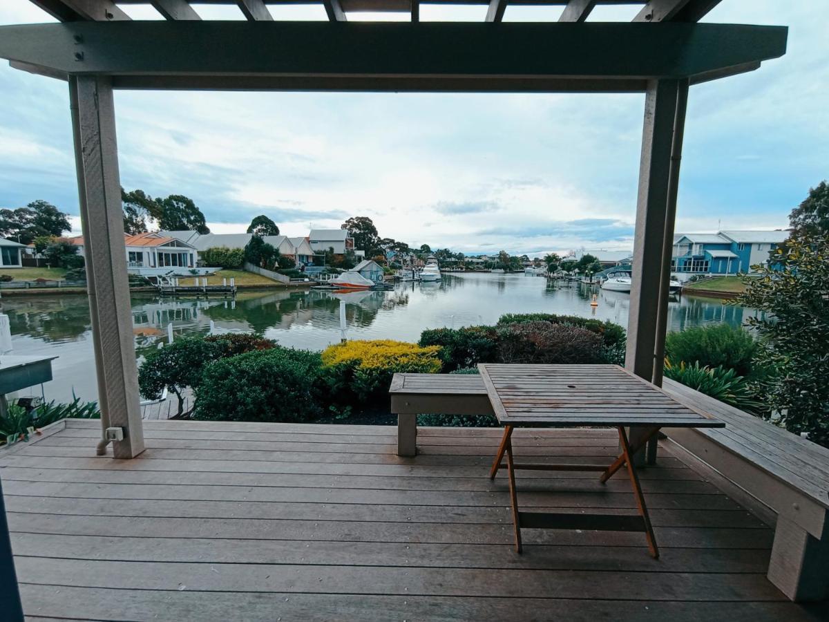 The View - Captains Cove Waterfront Resort Paynesville Eksteriør billede