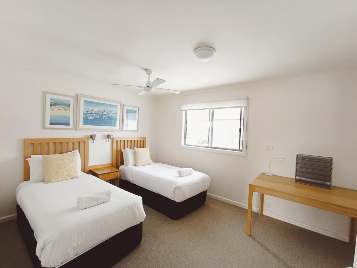 The View - Captains Cove Waterfront Resort Paynesville Eksteriør billede