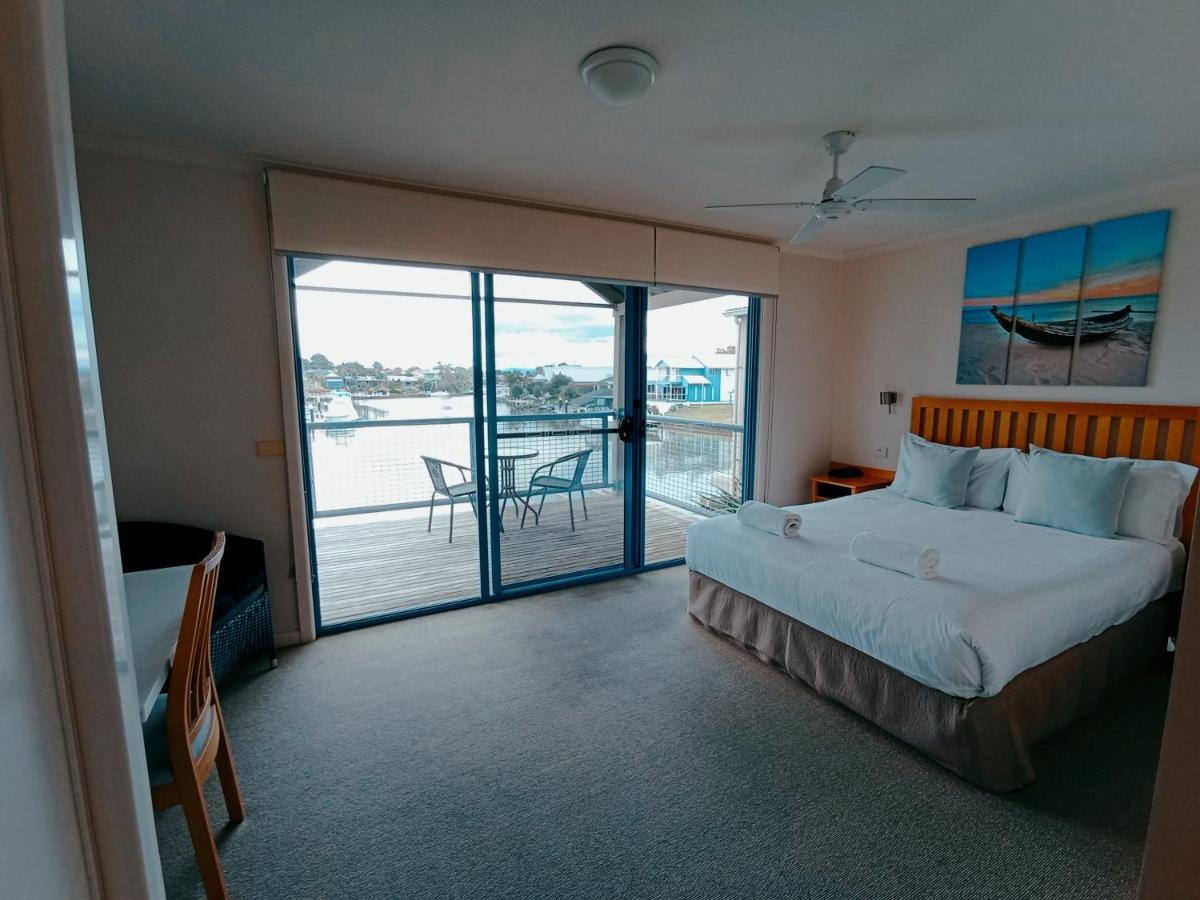 The View - Captains Cove Waterfront Resort Paynesville Eksteriør billede