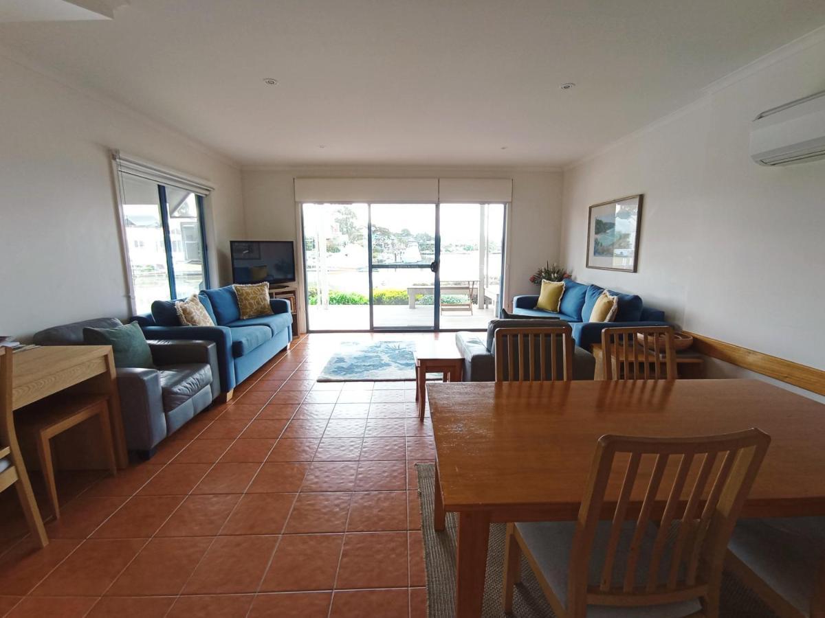 The View - Captains Cove Waterfront Resort Paynesville Eksteriør billede