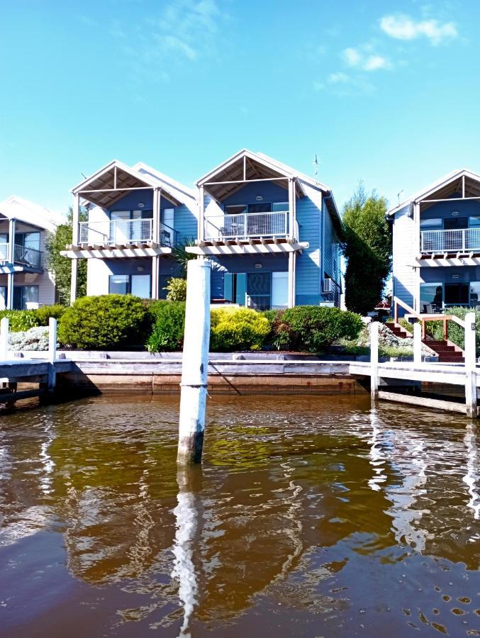 The View - Captains Cove Waterfront Resort Paynesville Eksteriør billede