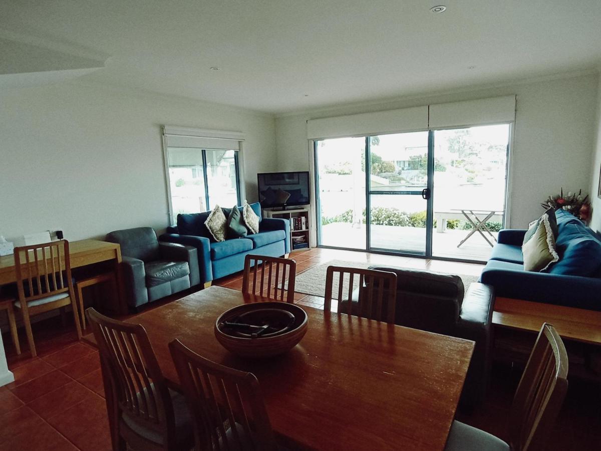 The View - Captains Cove Waterfront Resort Paynesville Eksteriør billede